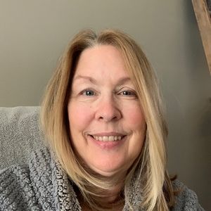 Meet your Posher, Cindy
